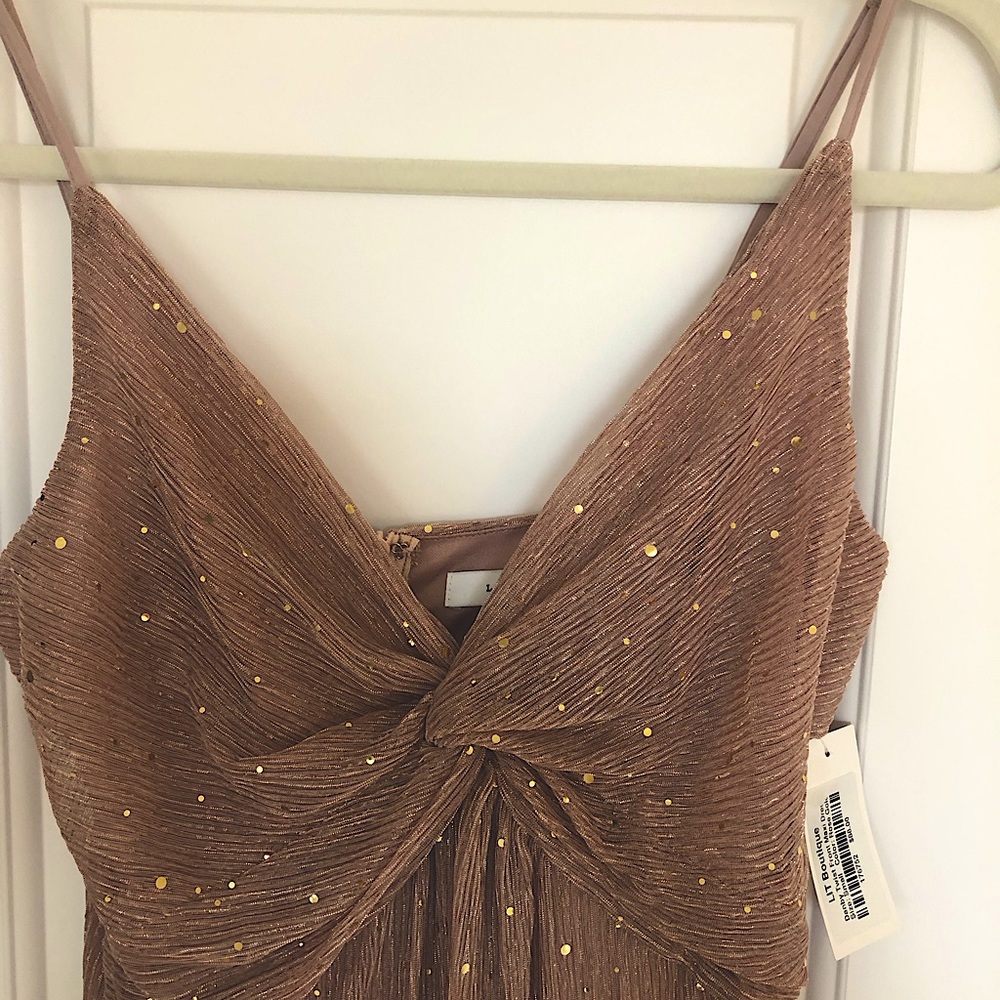 Twist front maxi dress. Size: Small. Rose gold.